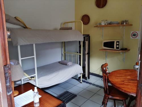 Hostal Elephant Walk Guesthouse And Back Packers