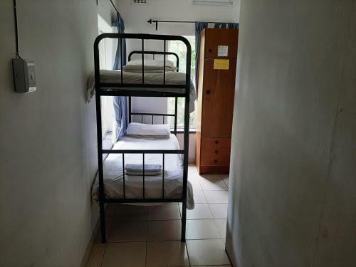 Hostal Elephant Walk Guesthouse And Back Packers