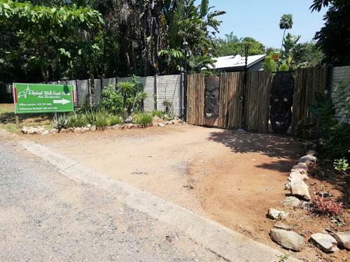 Hostal Elephant Walk Guesthouse And Back Packers