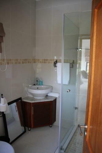Hostal 313 Tarentaal Street Vaal De Grace