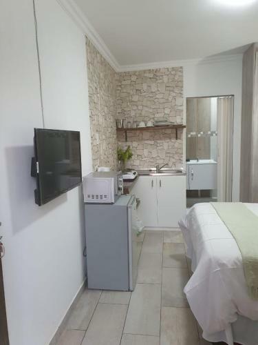 Villa Pacific Country Lodge, Plot 79 Leeuwkuil, Percy Fyfe Road