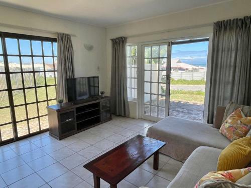 Apartamento 26 Settler Sands Beachfront Accommodation Sea View