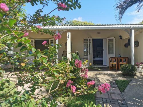 Hostal Eight Palms