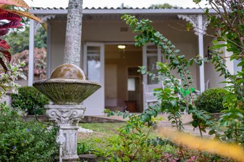 Hostal Eight Palms
