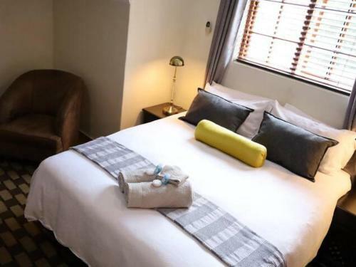 Hostal The Oak Potch Guesthouse