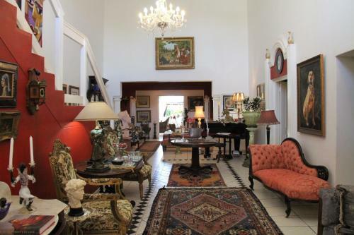 Hostal Michael-angelo Guest House