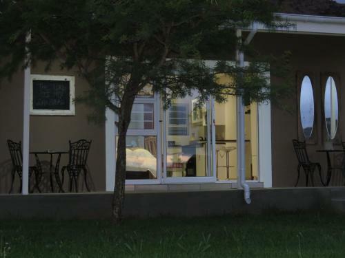 Bed & Breakfast A Dam's View Accommodation