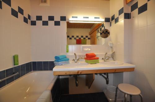 Apartamentos Ferienwohnungen Knaller-m�d