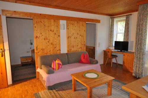 Apartamentos Ferienwohnungen Knaller-m�d