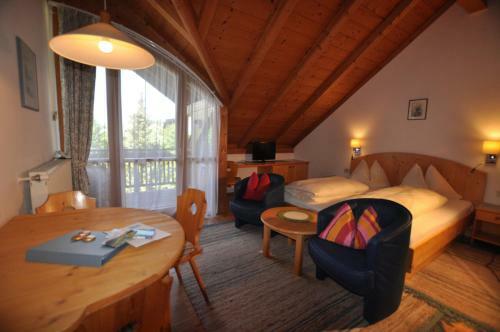 Apartamentos Ferienwohnungen Knaller-m�d