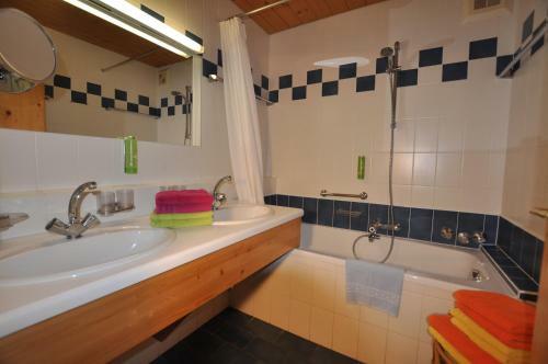 Apartamentos Ferienwohnungen Knaller-m�d