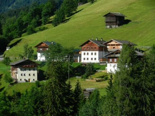 Apartamentos Ferienwohnungen Pension Pr�nster