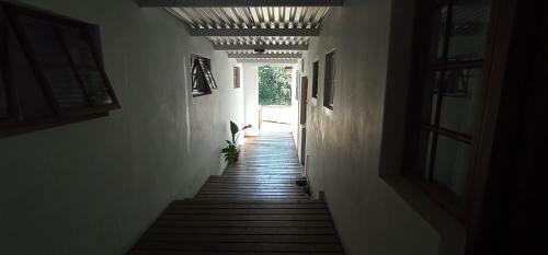 Hostal The Bay Lodge