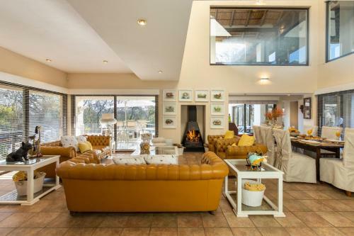 Vaal River Yolo Spaces - Vaal River Bush Lodge