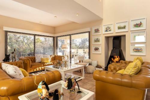 Vaal River Yolo Spaces - Vaal River Bush Lodge