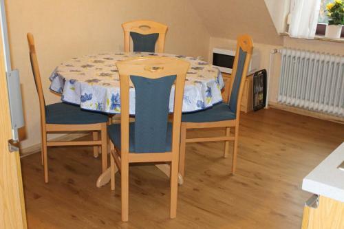 Apartamento Ferienwohnung Meyer, 35176
