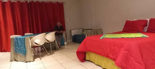 Hostal Sadton Guest House