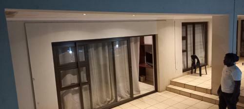 Hostal Sadton Guest House