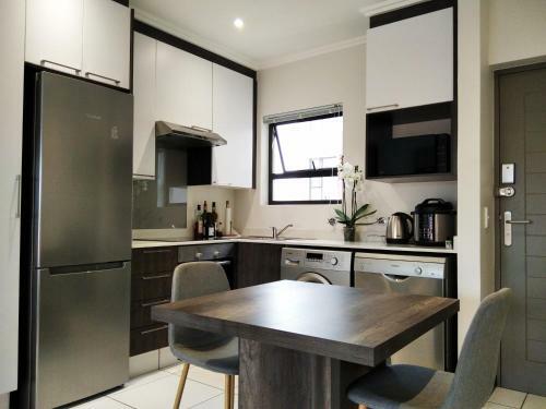 Modern, Secure And Amazing Apartment In Fourways