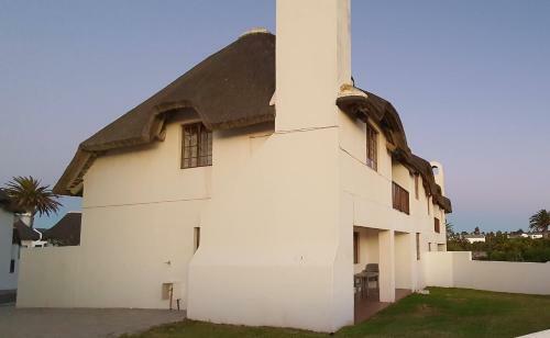 Villa Shelley Point Holiday Home