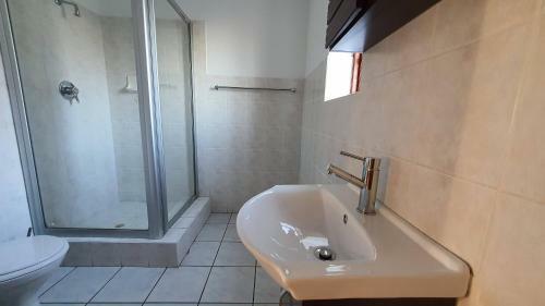 Villa Shelley Point Holiday Home