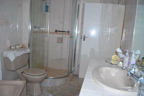 Hostal Ronique's Guest House