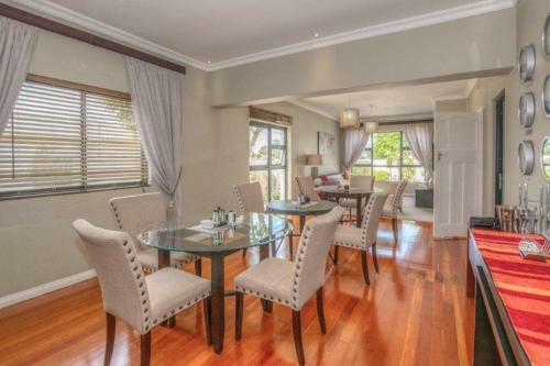 Hostal Cashmere Suites