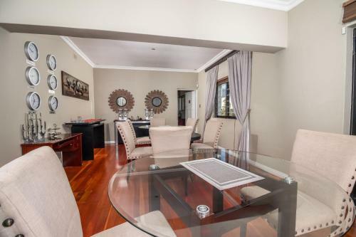 Hostal Cashmere Suites