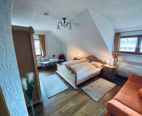 Hostal Pension Hirsch
