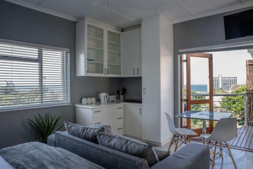 Hostal Kingsbeach Cottages