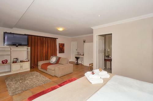 Hostal 84 De Mist Guesthouse