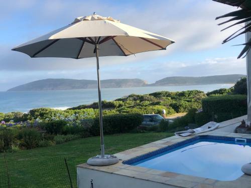99 Beachyhead Drive, Plett
