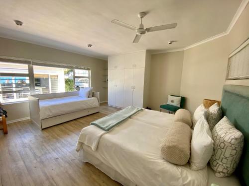 99 Beachyhead Drive, Plett