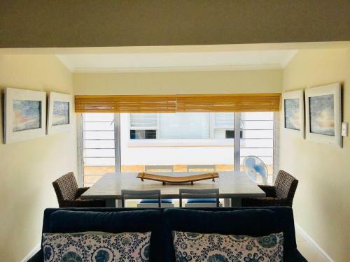 99 Beachyhead Drive, Plett