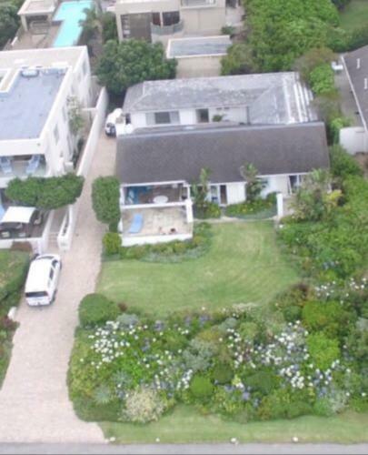 99 Beachyhead Drive, Plett