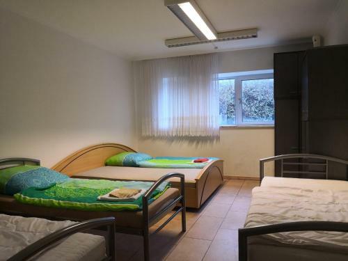 Messe Und Monteurzimmer Sehnde