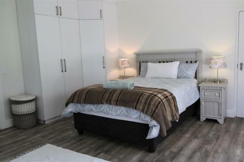Lark Rise Guest Farm