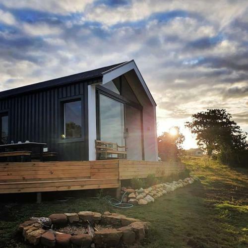 Hillandale Hideaway