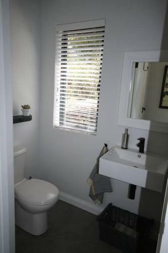 Hillandale Hideaway