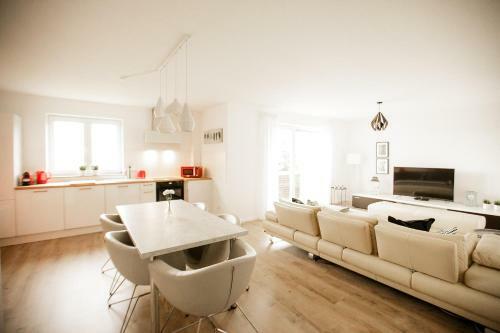Apartamento Gro� & Stylisch - Zentral & Komfortabel