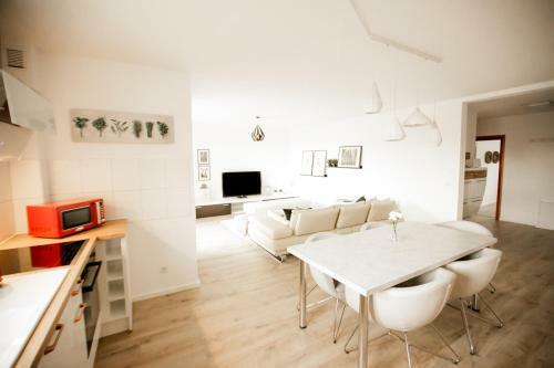 Apartamento Gro� & Stylisch - Zentral & Komfortabel