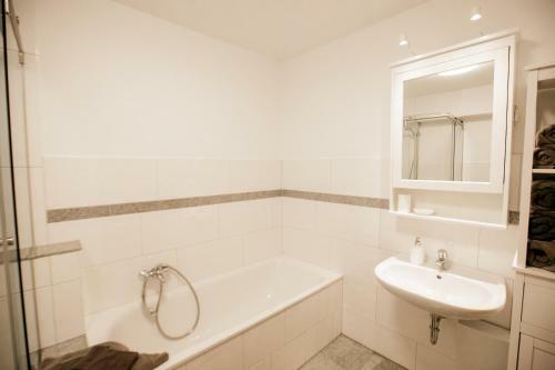 Apartamento Gro� & Stylisch - Zentral & Komfortabel