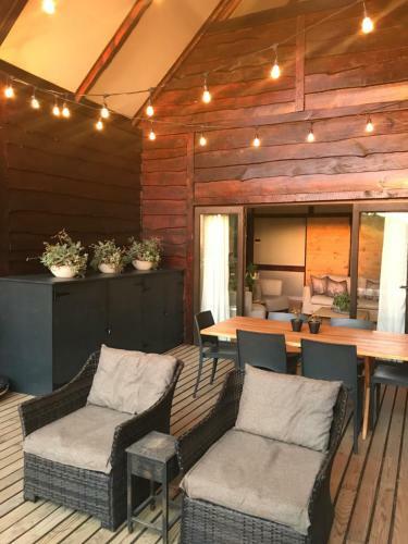Villa Forestchild Self Catering, The Crags