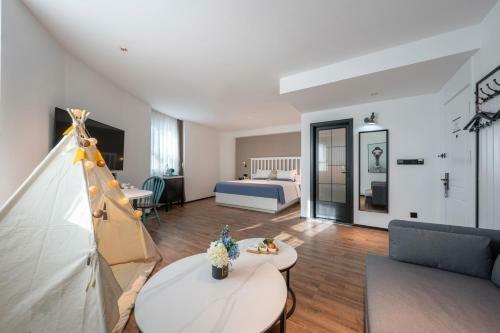 Hotel ??????????????