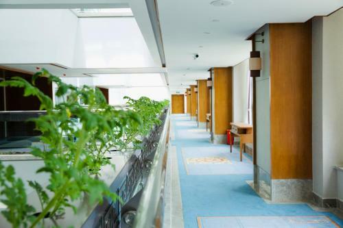 Ustay Luxury Hotel