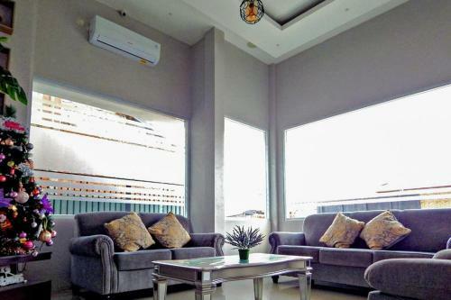 Hotel Casa Felice Natsepa Beach Ambon