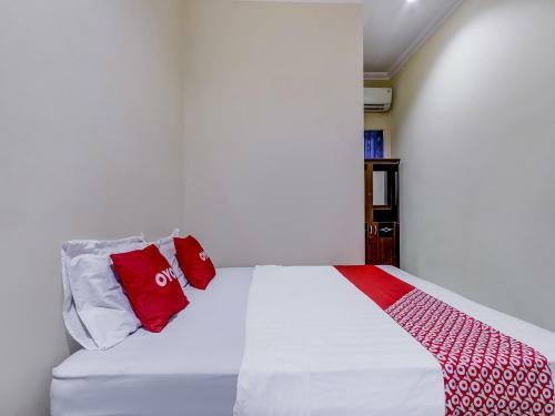 Hotel Oyo 90927 Homestay Tentrem 2