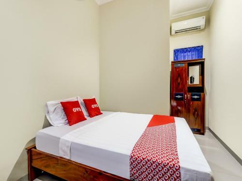 Hotel Oyo 90927 Homestay Tentrem 2