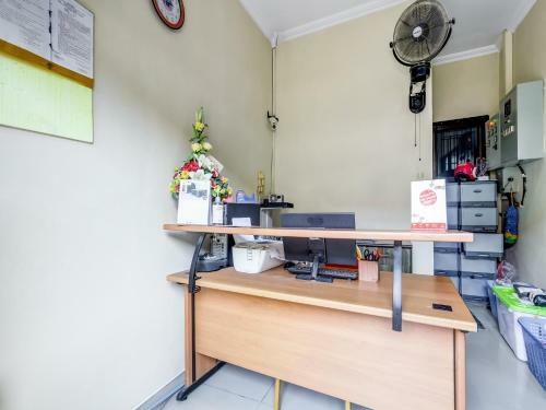 Hotel Oyo 90927 Homestay Tentrem 2