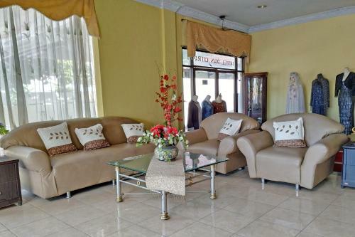 Oyo 3370 Hotel Dian Chandra